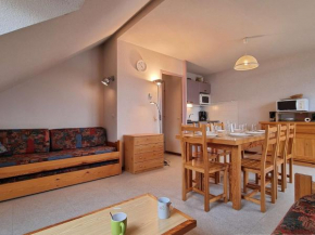 Appartement 2 pièces avec balcon exposé Sud-Ouest, proche commerces et pistes, animaux acceptés - FR-1-525-178